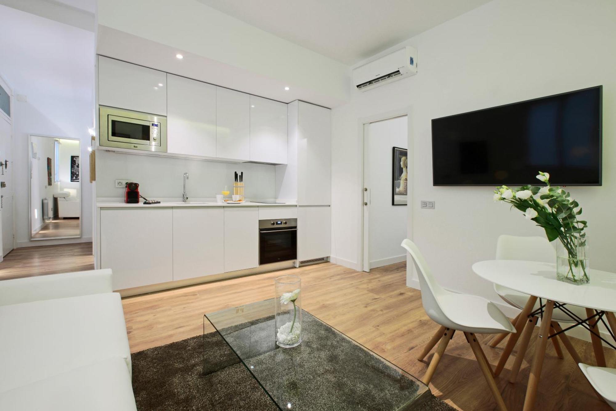 Latina Palace - MADFlats Collection Madrid Extérieur photo